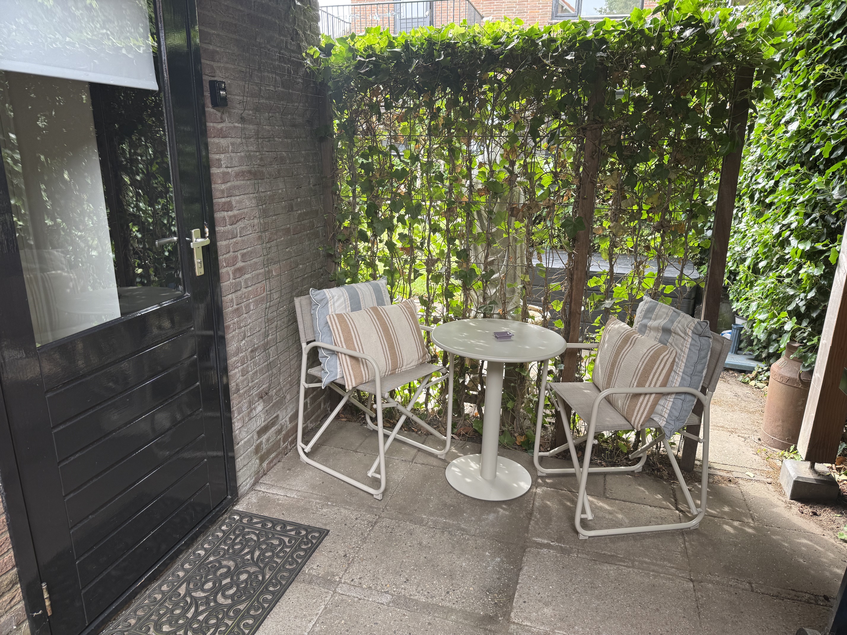 Terras bij Maison de l'Épée
